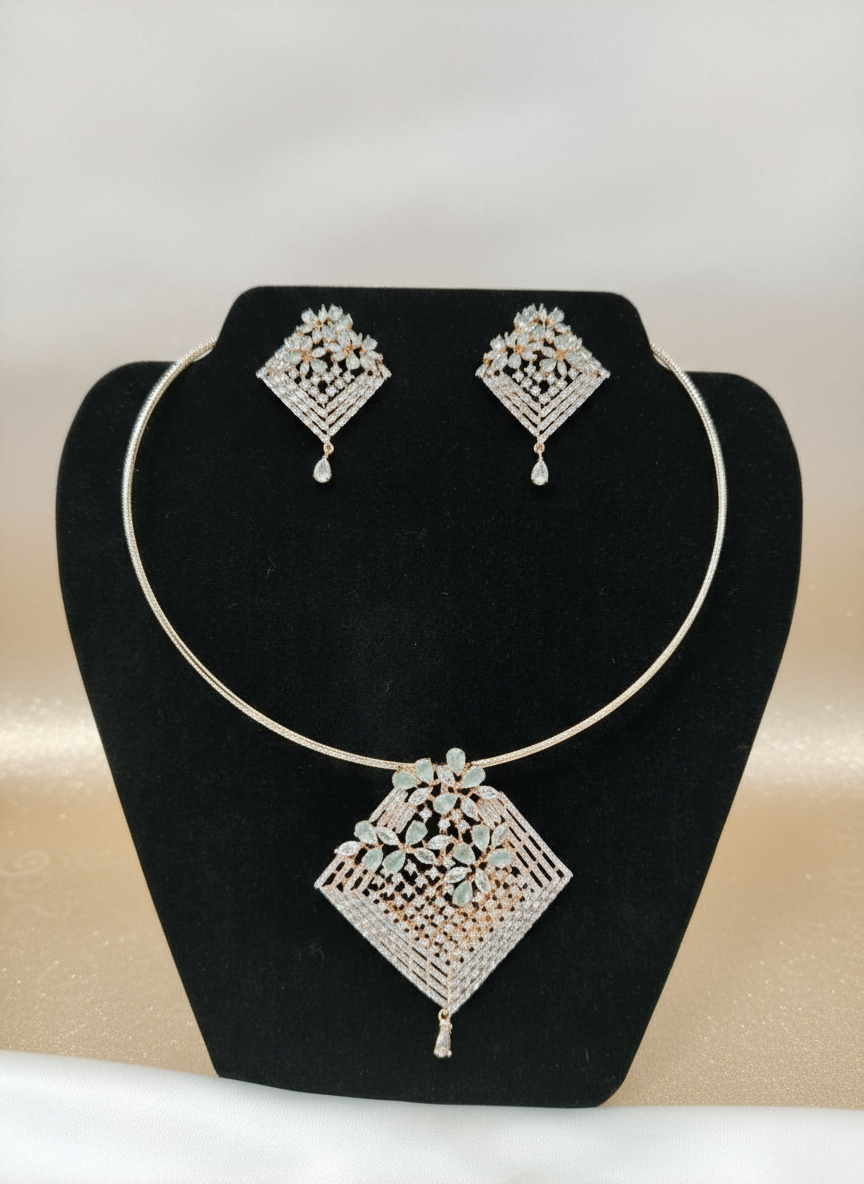 Contemporary Green Floral Pattern Diomond Hasli Set